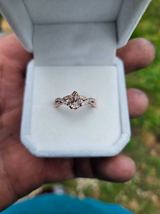 Morganite in rose gold